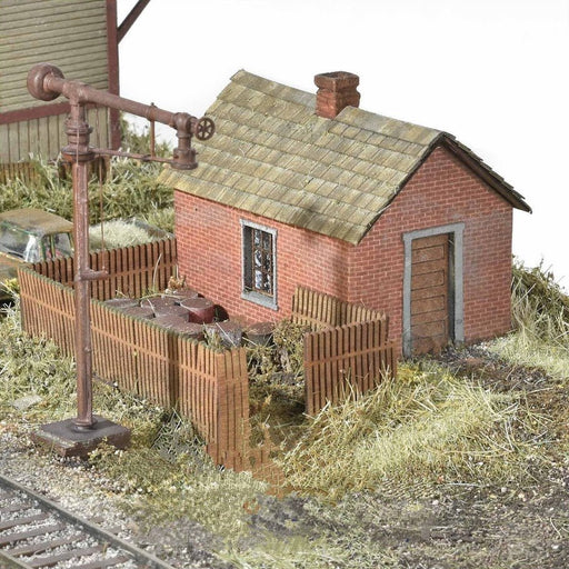 Standard Pennsylvania Railroad Oil House, HO Scale by Scientific