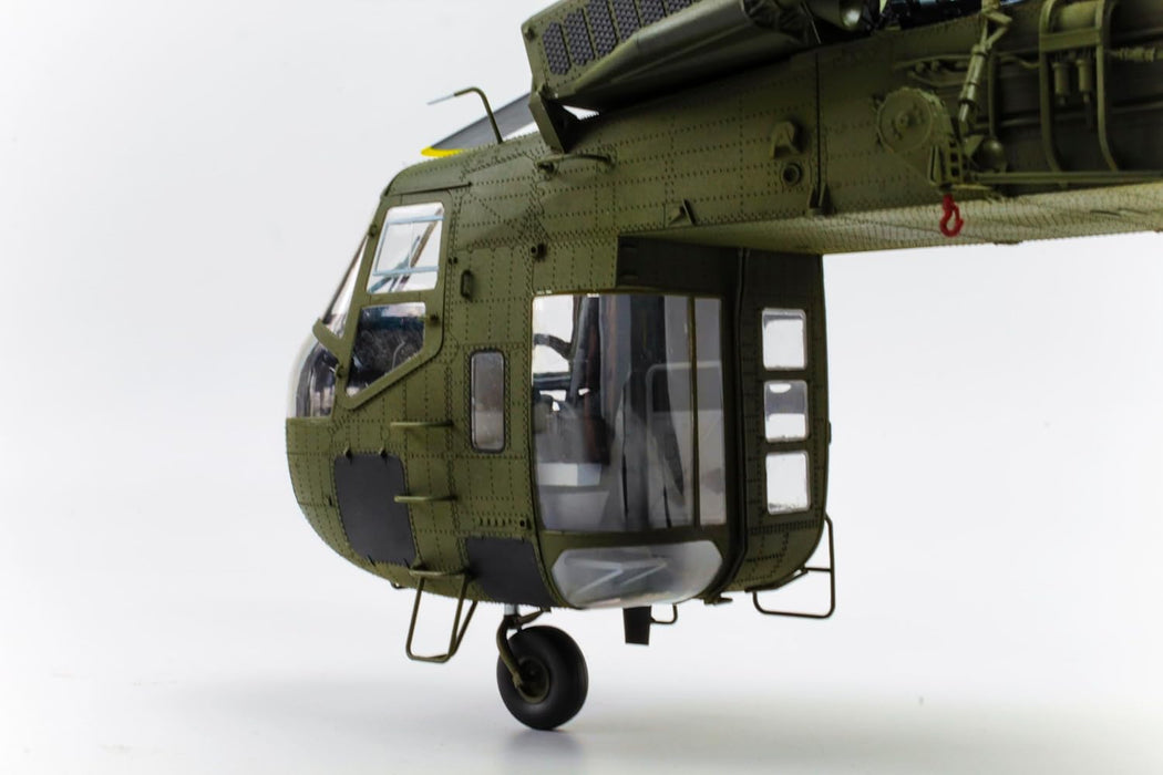 ICM Sikorsky CH-54A Tarhe U.S. Heavy Helicopter Plastic Model Kit, 1/35 Scale